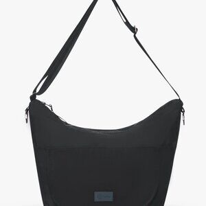 🖤 HuHu Roam Crossbody Diaper Bag – Middle of the Night Black (Like New)